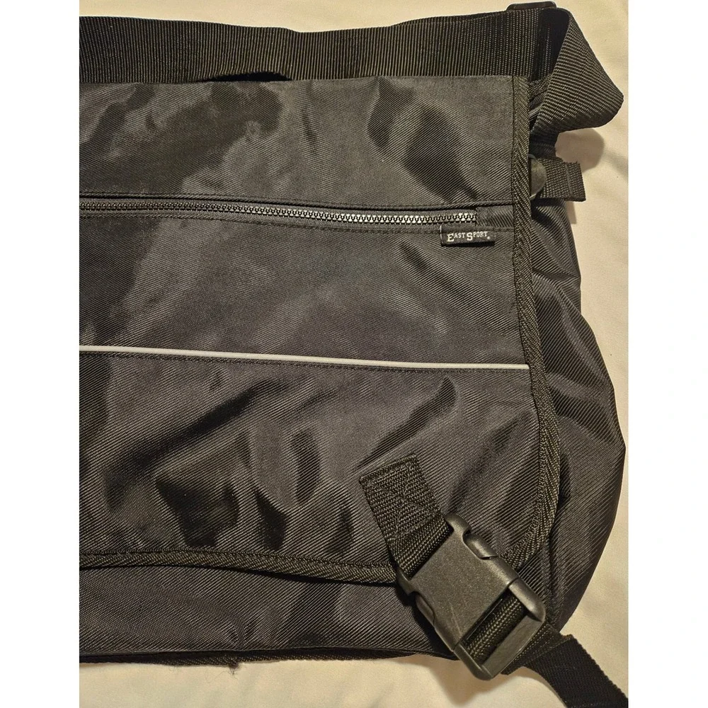 EastSport Black Nylon Messenger Bag Crossbody Laptop Travel School Reflective